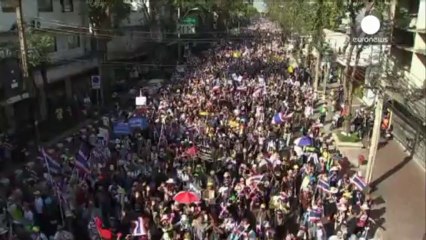 Tayland'da seçim belirsizliği