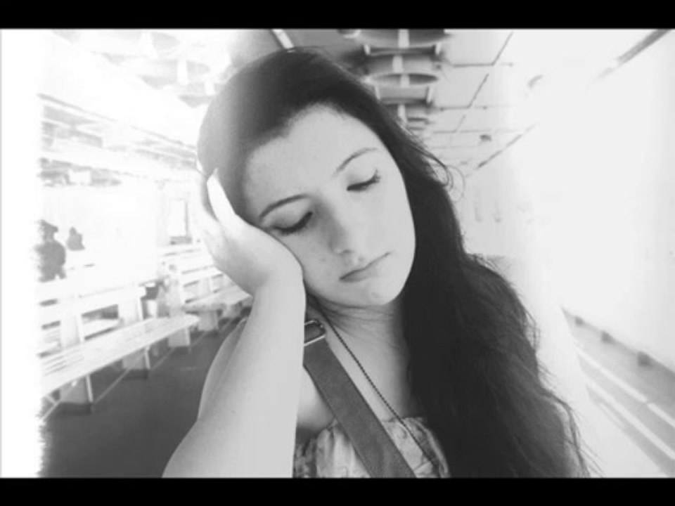 Eda YILDIZ - Üflediler söndüm