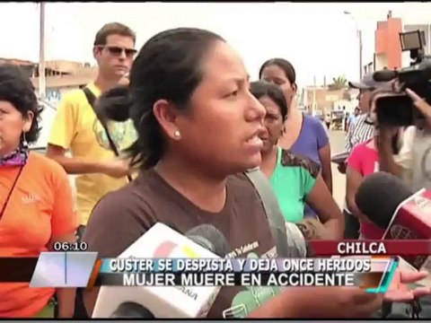 Una mujer muerta y once heridos dejó violento choque en la Panamericana Sur