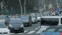 Les taxis perturbent le circulation à Lyon