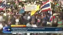 Miles de manifestantes bloquean avenidas en Bangkok