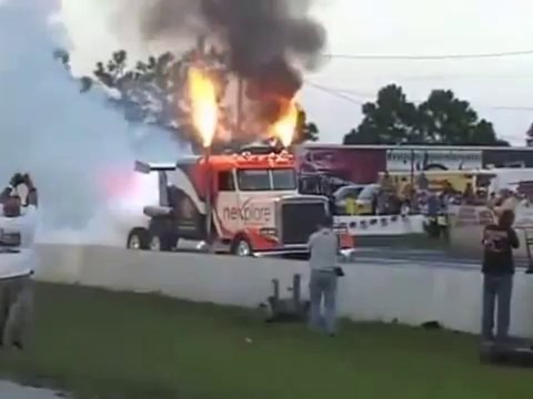 Dünyanın En Hızlı Tırı 36000 Beygir