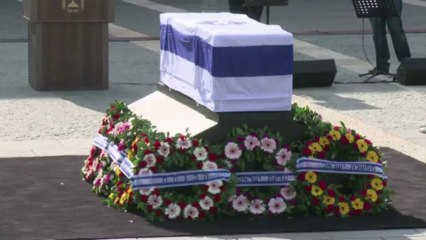 Entierran a Ariel Sharon