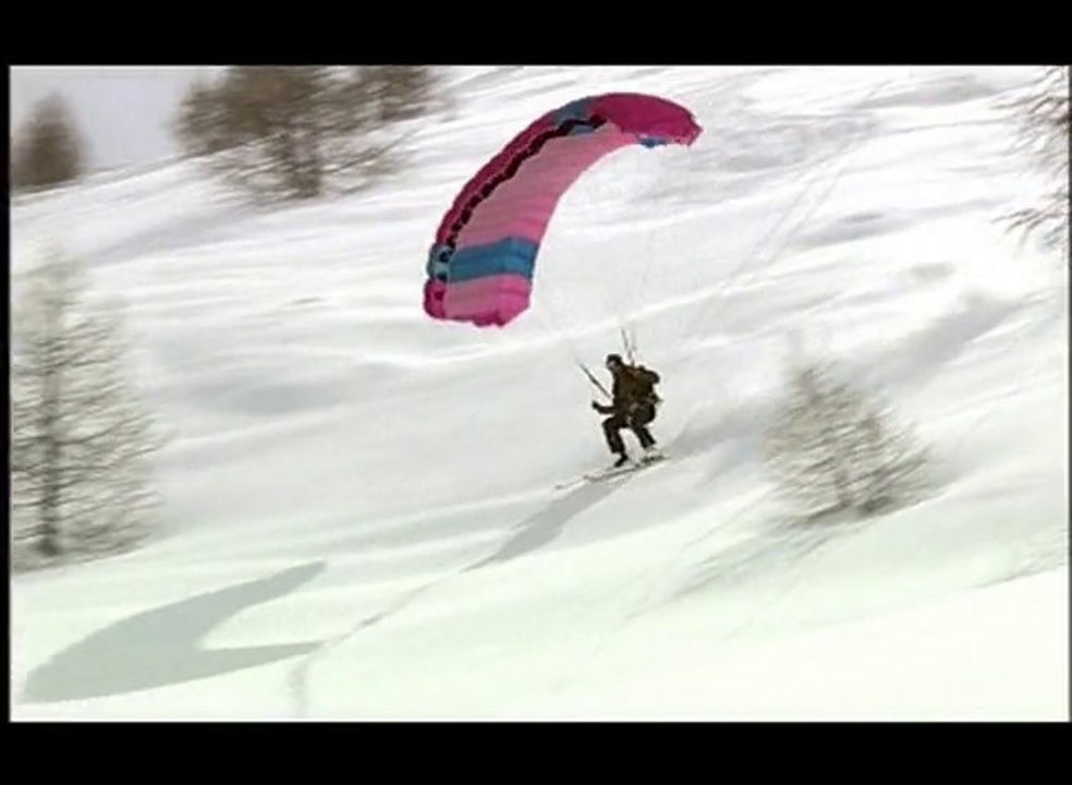 Compil de gros crash du rider Guerlain Chicherit en Ski parachute!