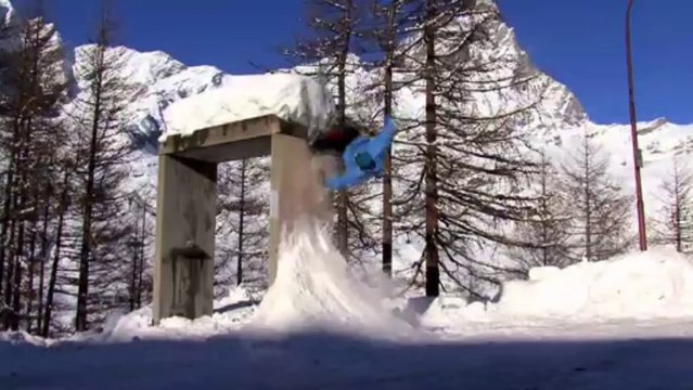 Enome compil de crash en sport d'hiver - Ski, Snowboard...