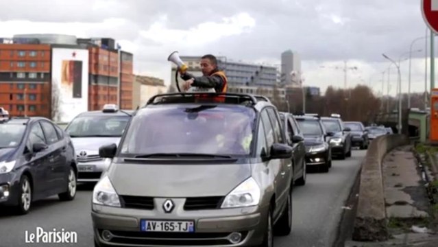 Agressée par des chauffeurs de taxis grévistes, elle raconte