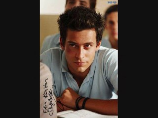 EKİN KOÇ BİR TANE GERİSİ HİKÂYE...