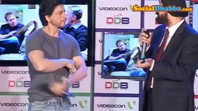 Brand Ambassador Shahrukh Khan unveils Videocon DDB LEDs with Anirudh Dhoot