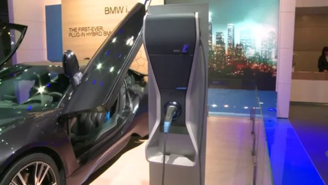 Thriving BMW unveils new models at Detroit auto show