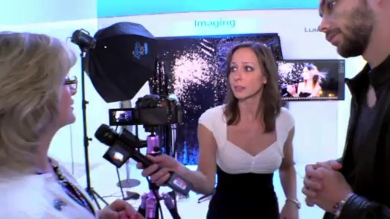 CES 2014: Flixel and "Living Photographs" - GeekBeat.TV