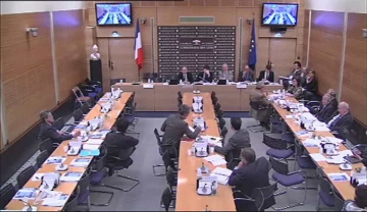 Examen du projet de loi relatif aux attributions du garde des Sceaux et des magistrats du ministère public en matière de politique pénale et d'action publique - Mardi 21 Mai 2013