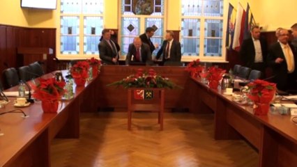 Sesja Rady Miejskiej w Bogatyni 19.12.2013r. cz. 9
