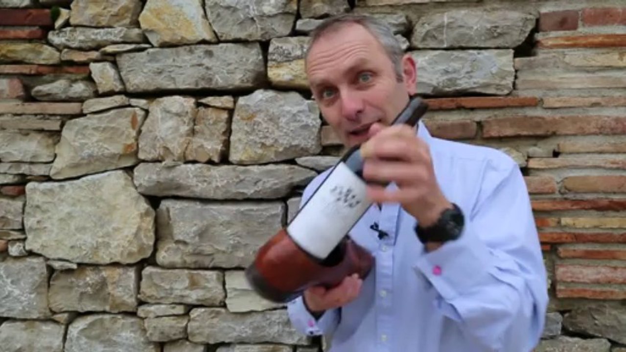 Ouvrir une bouteille de vin san tire-bouchon... Oui c'est possible!