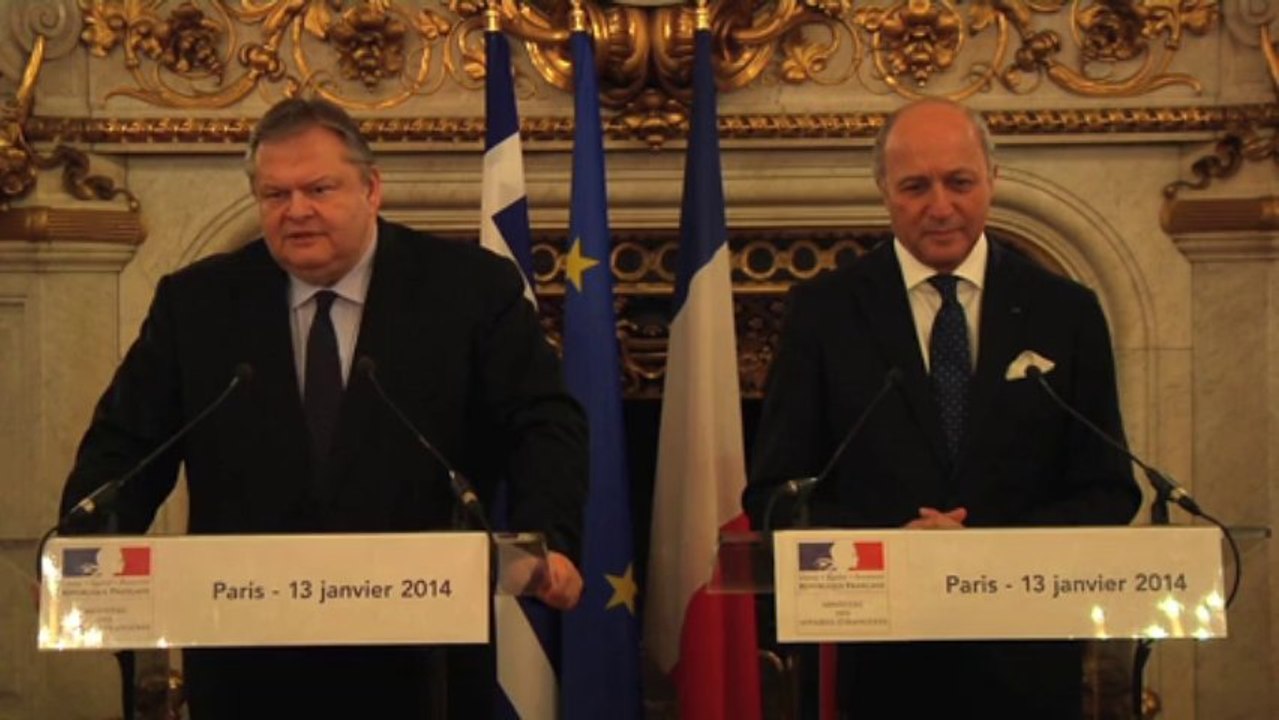 Conférence de presse de M. Fabius et M. Venizelos (ministre grec des affaires étrangères)