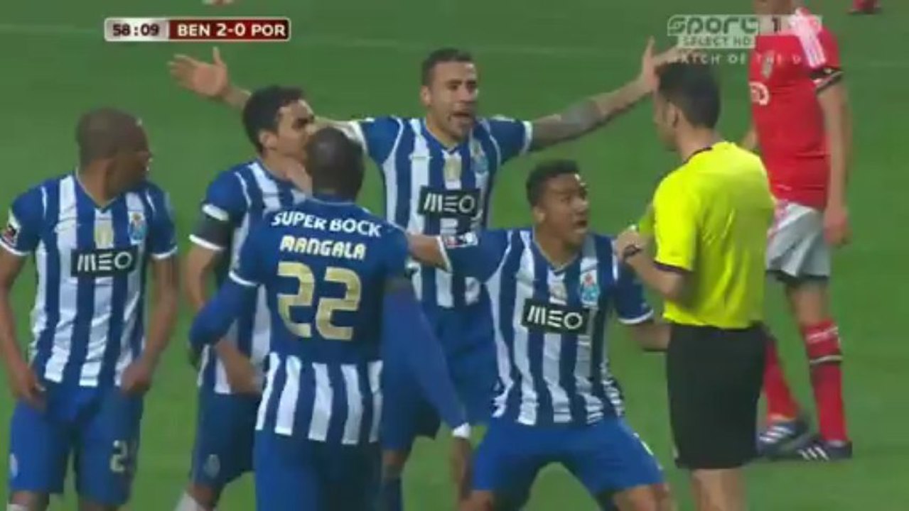 Benfica 2-0 Porto Tragic Referee