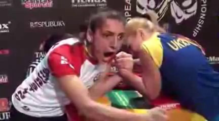 Girls Arm Wrestling