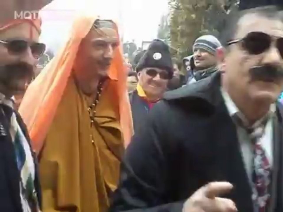 МОТИКА: Субрата Рој беше на карневалот во Вевчани