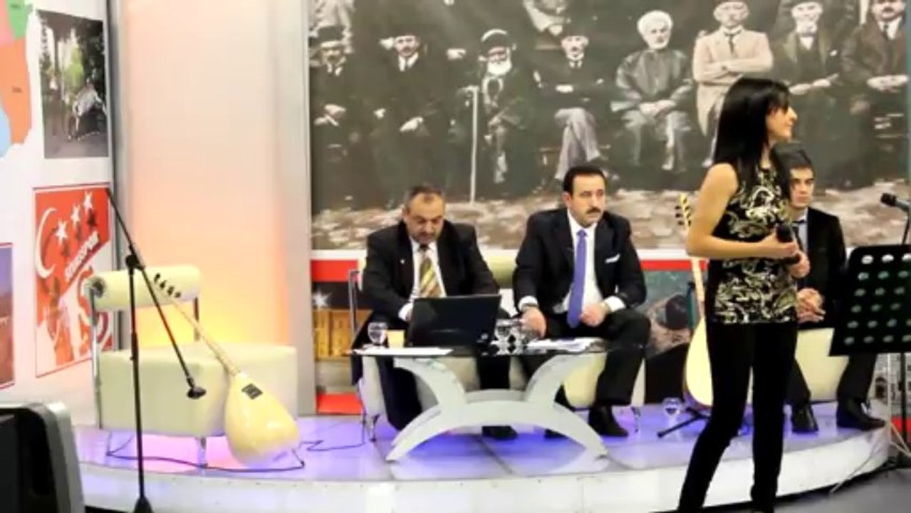 Alev Coskun- Al Ömrümü Koy Ömrünün Üstüne 2013 Türkü by darbe1974