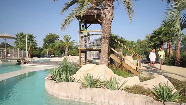 Espace Aquatique du camping Yelloh! Village Les Tournels à Ramatuelle - Saint-Tropez - Var - Camping Côte d'Azur