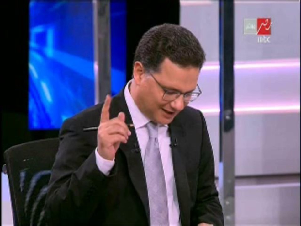 اعلان نتيجة االاستفتاء فى احد اللجان