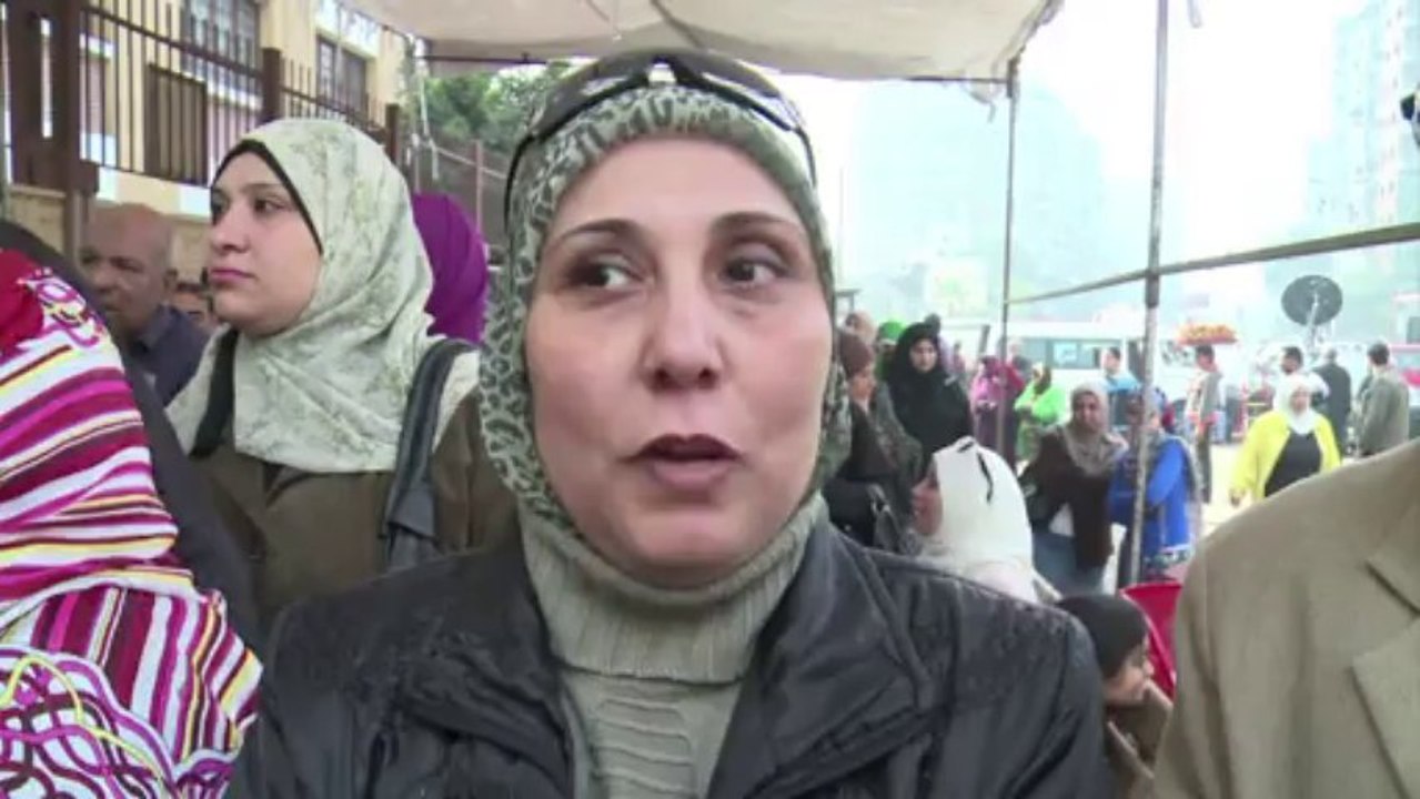 Polls open in Egypt constitution vote