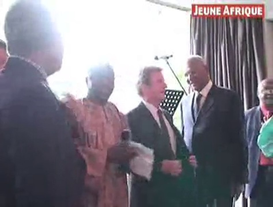 Kouchner célèbre la Françafrique