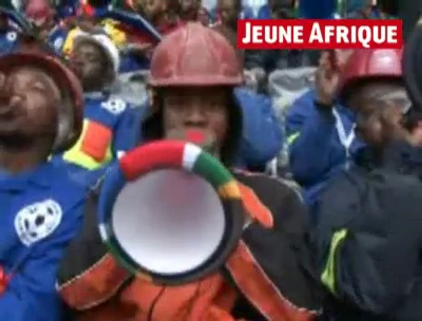 Mondial 2010 : Au rythme des vuvuzela et des makarapas - Vidéo Dailymotion