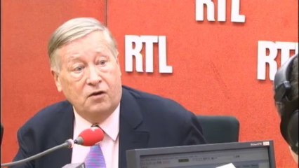 Conférence de presse du président : "Hollande a une conception minimaliste du statut de la première dame"