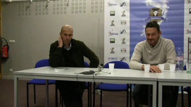 Zinedine Zidane vient chercher son diplôme de manager général de club sportif à la Toussuire