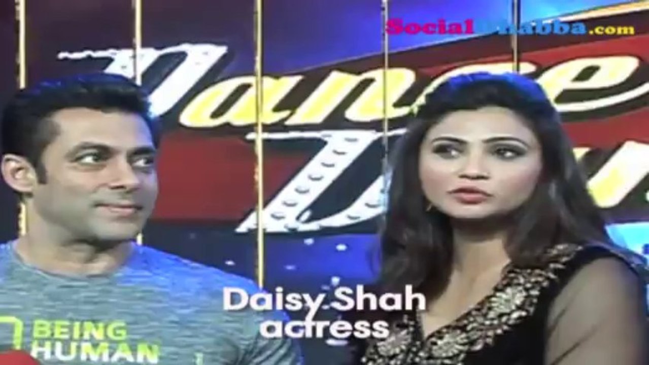 Salman Khan and Daisy Shah arrive to promote their film Jai ho on the sets of Dance India Dance