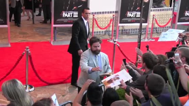 Zach Galifianakis to Star in New Louis CK Pilot