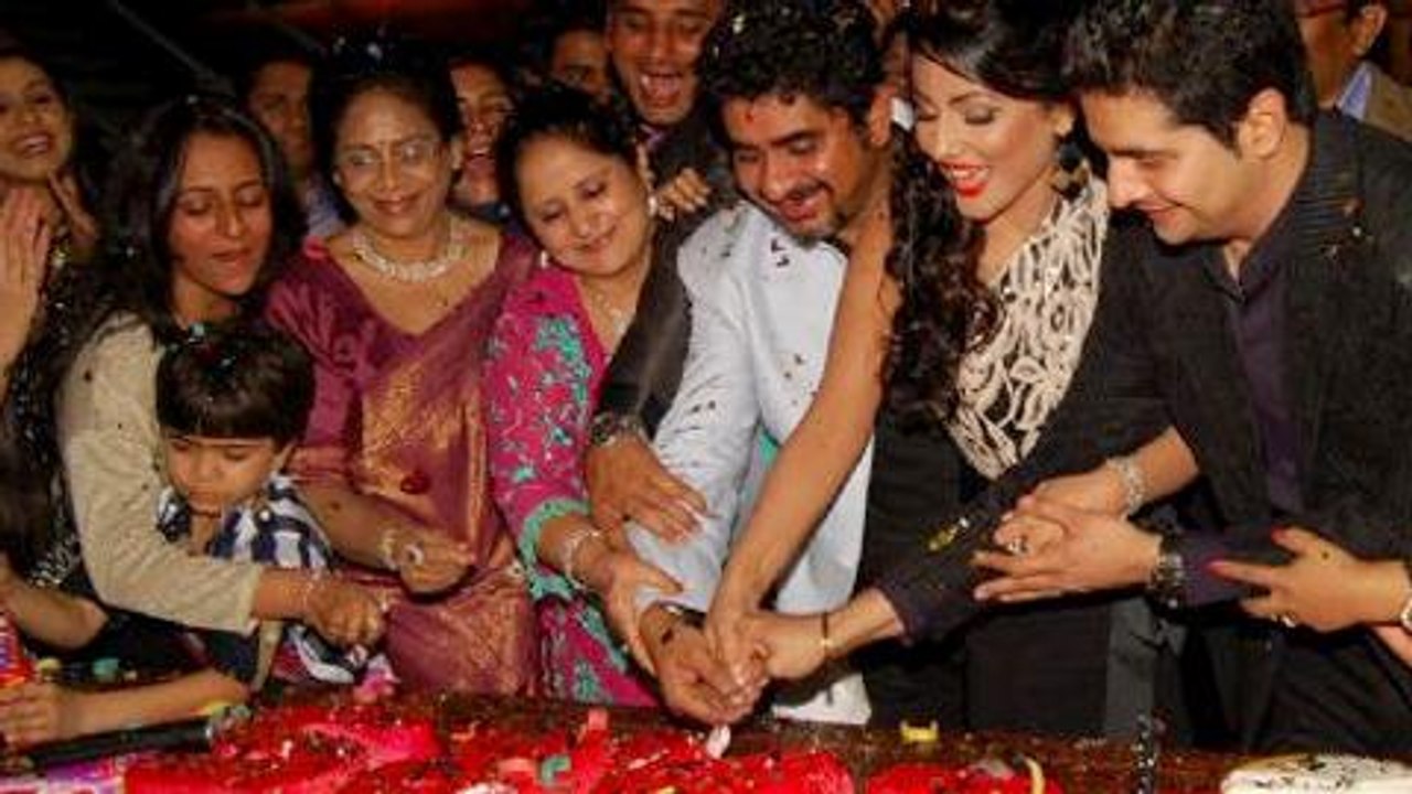 Yeh Rishta Kya Kehlata Hai 5 Years Celebration Party - PICTURES