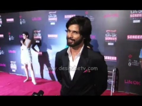 Shahid kapoor is looking hot & sharing about his new look in 20th Life Ok Screen Awards