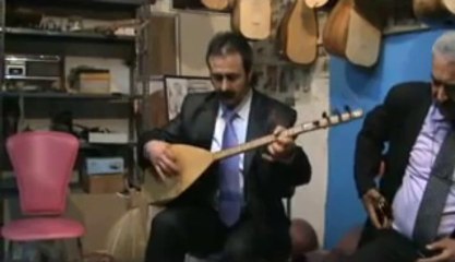 OZAN BAYRAM GÜLDALI.BİRDE VURUR YAR BAŞIMA.