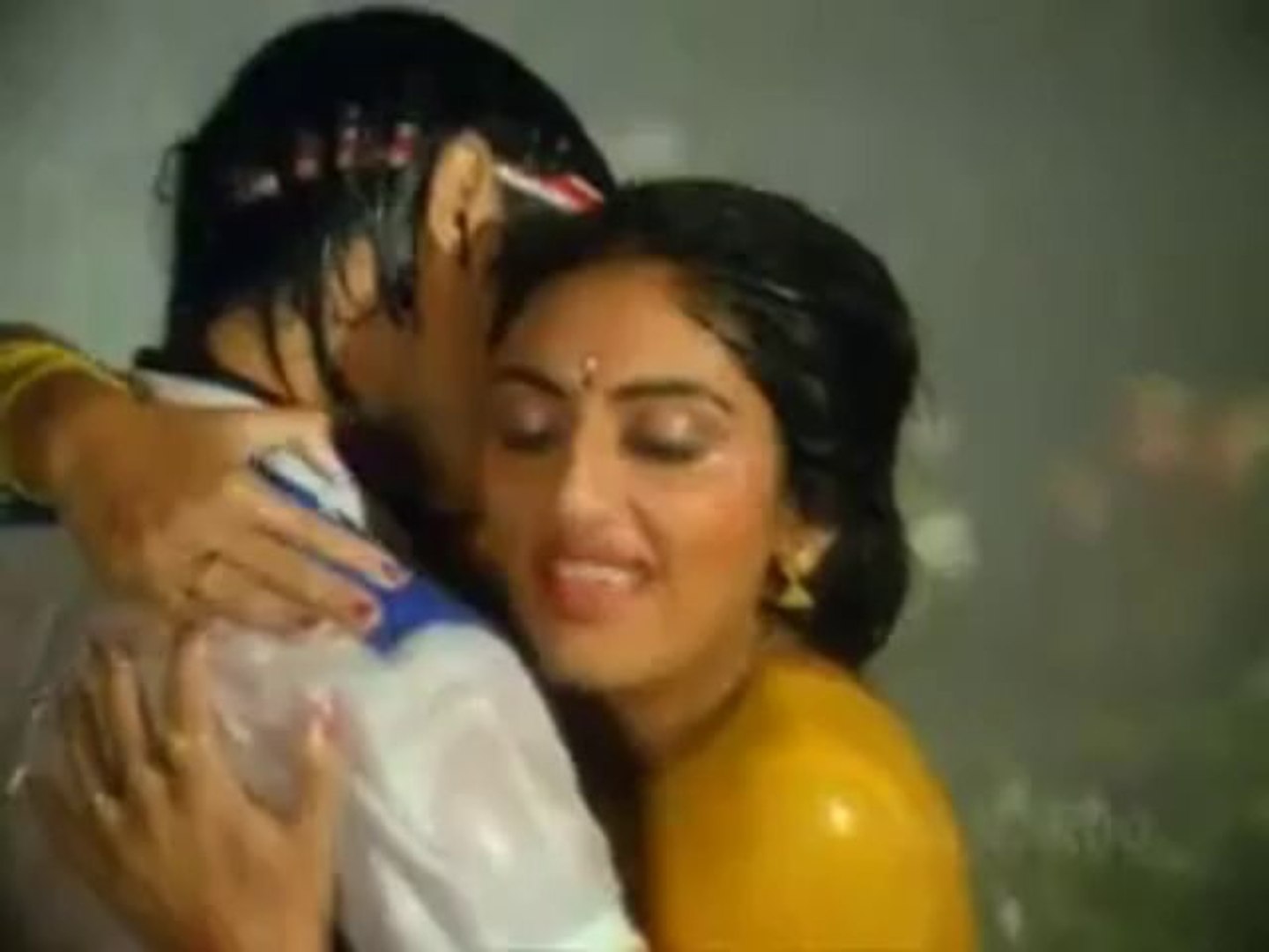 Mausam Hai Bheega Bheega Re