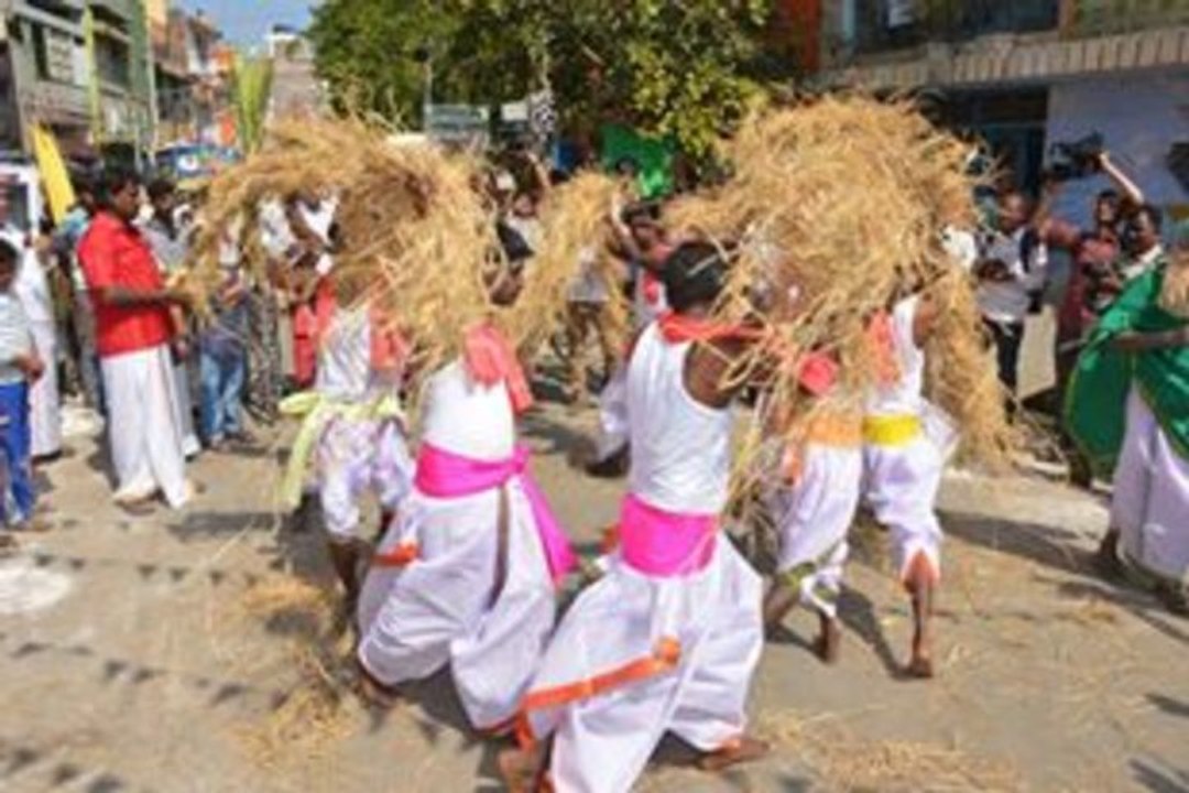 Taj Noor Pongal Song
