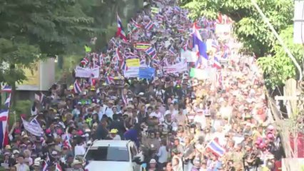 Two wounded as shots fired on Bangkok protest