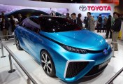 Toyota shows hydrogen-fueled car at CES