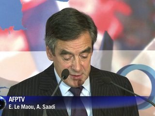 Le pacte de responsabilité de Hollande est "un slogan" selon Fillon