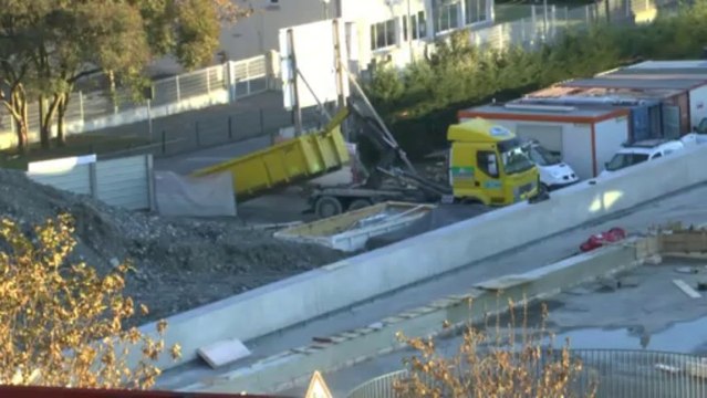 LES W-D.D. MICHOU NEWS - 11 DECEMBRE 2013 - AU STADE NAUTIQUE LE PATIO SE DECOUVRE.