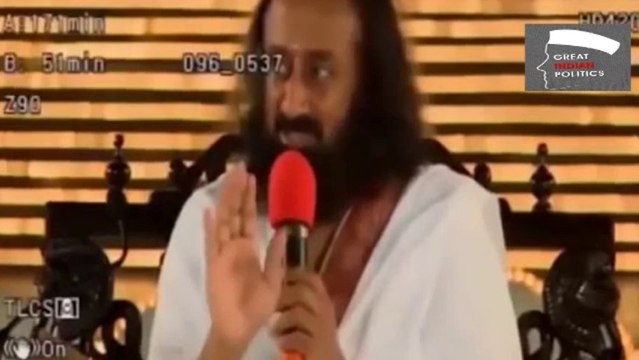 Shri Shri Ravi Shankar takes Dig at Congress & Aam Aadmi Party