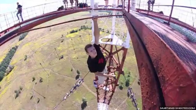 Escalade au dessus du vide - Violent!!!