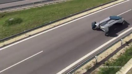 La presentación del auto volador