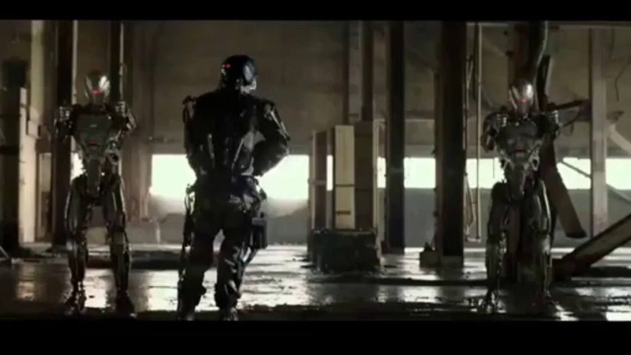 RoboCop - Clip: Field Test
