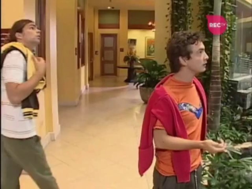 Acuerdate que a las 2 tenemos City Tour ah