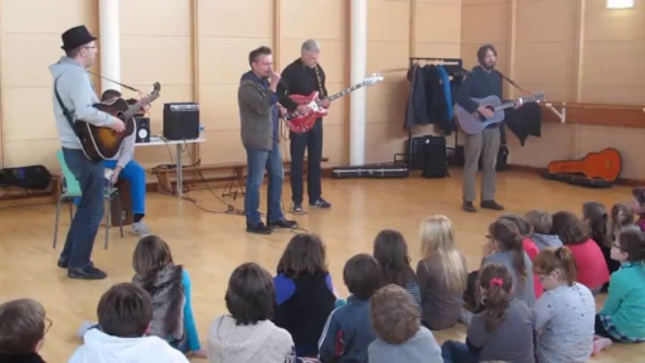 Le Touquet : Les Mauvaises langues, en concert dans une école