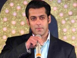 Télécharger la video: Salman Khan To Visit Jodhpur Court On January 29