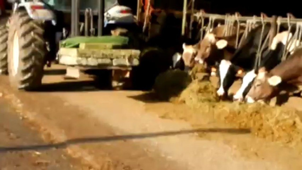 Roulette à repousser l'ensilage