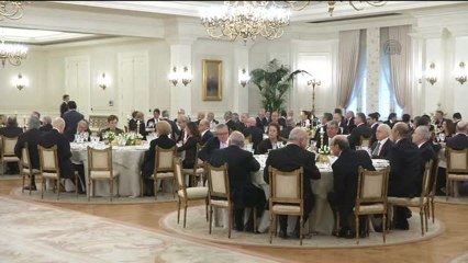 Gül, büyükelçilere yemek verdi - Davutoğlu -