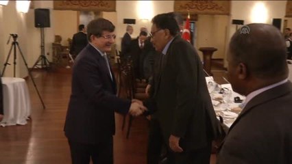 Davutoğlu, Afrika ülkelerinin büyükelçileriyle buluştu -